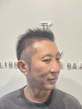 リバティシェアバーバー 銀座(LIBERTY SHARE BARBER) イケおじ/40代/50代/60代/白髪染め/ベリーショート/メンズカット