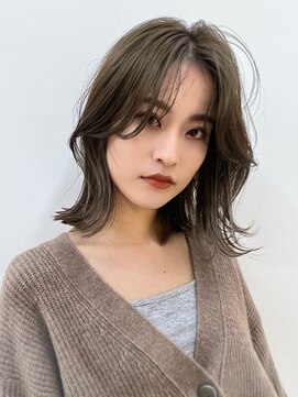 アフロートリノ(AFLOAT Leino) 小顔ヘルシーレイヤースタイル透明感カラー【修】20代30代40代