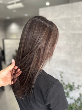 ルー(Luu) グレージュカラーシルキーベージュ神戸/東灘/住吉/御影/岡本