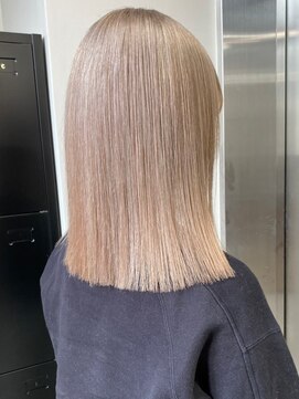 ベレーザシェルト(Beleza scelto) 4441ミルクティーアッシュグレーベージュハイトーンカラーボブ