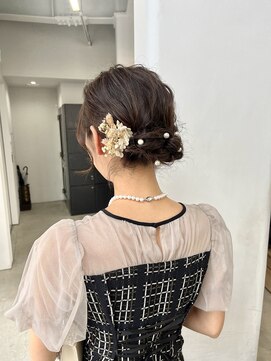 ヘアー アイス 御器所本店(HAIR ICI) 20代30代大人可愛い♪お呼ばれサイドゆるふわお団子アレンジ