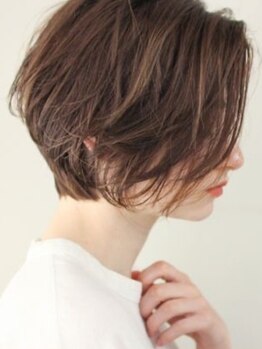 ネリネ(Nerine)の写真/他店では真似できない明るさ/透明感抜群の白髪染めが可能！ライフスタイルに合わせたカラー調合で満足度◎