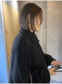 柔らかグレージュ