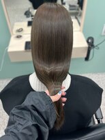 イロウ 天神大名店(IROW)&nbsp;オリーブアッシュ　ストレート　髪質改善　ロング【天神大名】