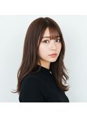 「ミディアム」「パールベージュ」小顔レイヤー　20代30代　越谷