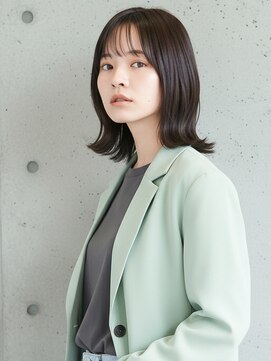 外はねミディアムボブ