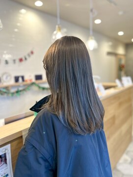 透明感ハイライト　オリーブシルバー