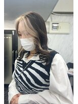 ランズ アネックス 梅田(LANDS ANNEX)&nbsp;ホワイトベージュ　フェイスフレーミング【大阪　梅田】