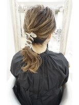 ヘアアンドメイクジップ恵比寿 (Hair＆Make ZIP)&nbsp;カジュアルポニーテールアレンジ　ヘアセット