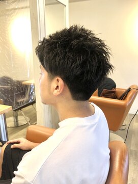 アンプリュス リアン(1+ Unplus lien) 好印象ツーブロック束感刈り上げショート/亀戸