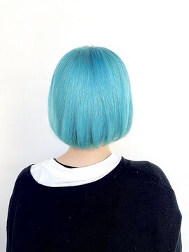 トゥービーコンティニュー(To Be Continued..) ブリーチカラー/ハイトーンカラー/ボブ/水色/ハワイアンブルー