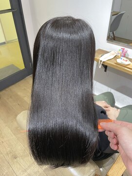 マイル(mile) 【mileマイル】乾かすだけでサラサラに。美髪ストレート