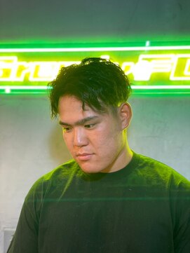 グリーディーフォックス 代々木(Greedy FOX) アップバング/ツーブロックマッシュ/束感/波巻き[シェービング]