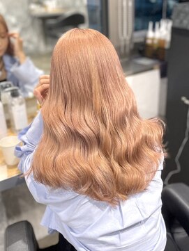 スリー 横浜(THREE) 【mio指名】ダブルカラーハイトーン初カラー