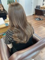 リコバイアフロート(riko by afloat)&nbsp;ラベンダーベージュ/ベージュカラー/レイヤーカット