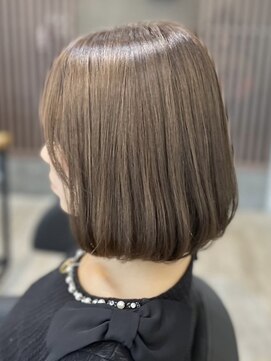 アトリエコア(Atelier Coa) ショートカット前下がりボブショートボブグレージュカラー