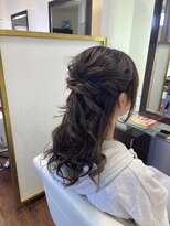 アムズヘアーファム&nbsp;ネジネジハーフアップ