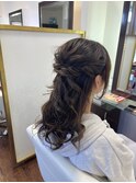 ネジネジハーフアップ