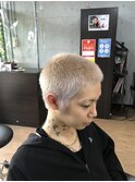 ホワイトベージュ
