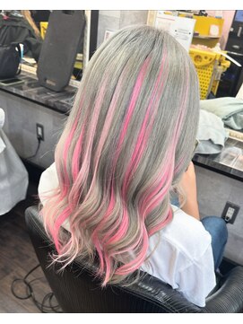 カットツー(Cut2) シルバー×ピンクハイライト