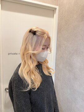 ウタリ(utari) ホワイトベージュ【難波 桜川/ケアブリーチ】