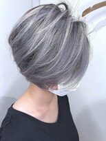 ブレイズヘアー(BLAZEhair)&nbsp;【ショート×ハイトーン】ホワイトバレイヤージュ×ブリーチ２回