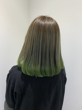 ルルバイアズール 草加店(LULU by azule) 裾カラー，グリーン，エメラルドグリーン【草加】