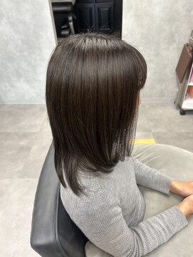 艶髪ストレート×オリーブグレージュ