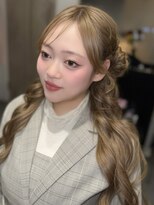 イェンホン 艶紅(Yan Hong 艶紅) ワンホンメイク+ヘアアレンジ