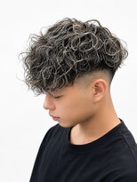 ノイセルヘアー(Noisyle Men's hair) リバースセンターパート/ニュアンスパーマ/ダウンバング/MEN'S