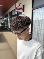 ヴィアンカ 倉敷中央通り店(Vianca)&nbsp;スペインカール/メンズハイライト/メッシュ/フェード