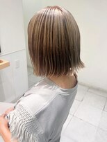 モーラ 鳳店(MOLLA)&nbsp;ハイライト×切りっぱなし外ハネボブ【鳳】