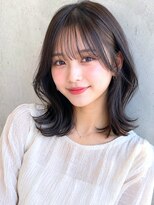 アディ 中野南口店(Addi)&nbsp;ツヤとくびれを楽しむ暗髪レイヤーミディ