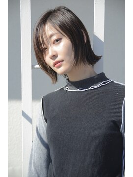 ビーハイブルタ(BeeHIVE Rta) 伸ばしかけショートスタイル