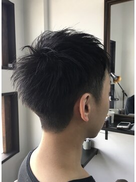 フォルビチーナ(FORBICINA) 刈り上げショート