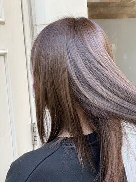 ピンズ(Pins) ピンクベージュカラー