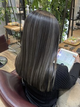 ロダット 横浜(LODAT by little) コントラストハイライト×グレーベージュ【LODAT横浜】