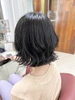 20代30代大人可愛いくびれ外ハネ黒髪ボブ