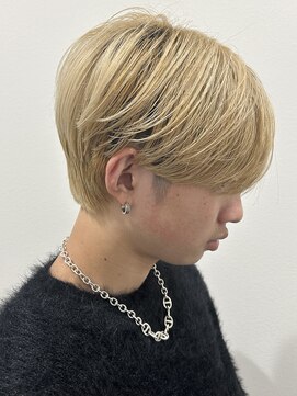 ヒュイル バイ ニアウ(Hwyl by Niau) メンズマッシュセンターパートスパイラルパーマニュアンスパーマ