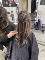 キング 高槻(K!ng) 縮毛矯正髪質改善ハイライトレイヤーカット高槻美容室エクステ