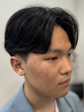 バース バイ ハピネス(BIRTH by happiness) ツイストスパイラルパーマツイストパーマメンズマッシュパーマ