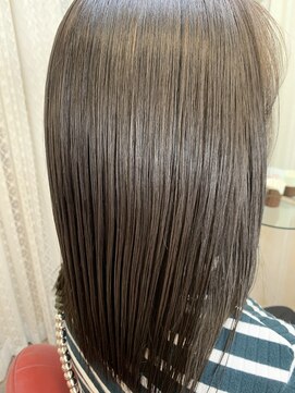 ロマンヤカタ ファース(ROMAN YAKATA fars) 髪質改善 プレミアムカラー イルミナ透明感カラー@田代6/17