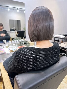 シム(sym) グレージュボブ