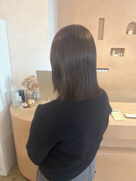 ユッカ 梅田(YUCCA) 【 YUCCA 】大人可愛いオリーブカラー/ロブヘア