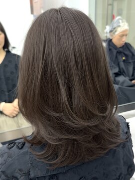 ビューブルー 亀戸錦糸町(VIEW BLUE) 【顔周りレイヤー】黒髪カタログ/クラゲヘアー/小顔に見せるヘア