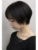 ロイ(Roi)&nbsp;大人ショートボブ丸みショートカット前髪あり