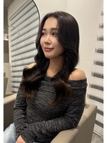 ロラ(L’ora)&nbsp;顔周りレイヤー+髪質改善りんご幹細胞トリートメント