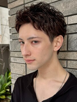 トルネード(TORNADO) 外国人風メンズクセ毛風ショート n8.5.3