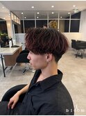 レッドとツイストスパイラルパーマ