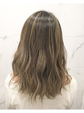 レイドバック(LAID BACK) 【LAID BACK代官山】外国人セレブ風3Dグレージュカラー